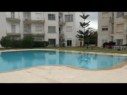 ⛔️للبيع في 24 ساعة ⛔️ مطل على البحر مع ثلاث مسابح 87 متر آخر سعر 700000 درهم المالك 0637170704